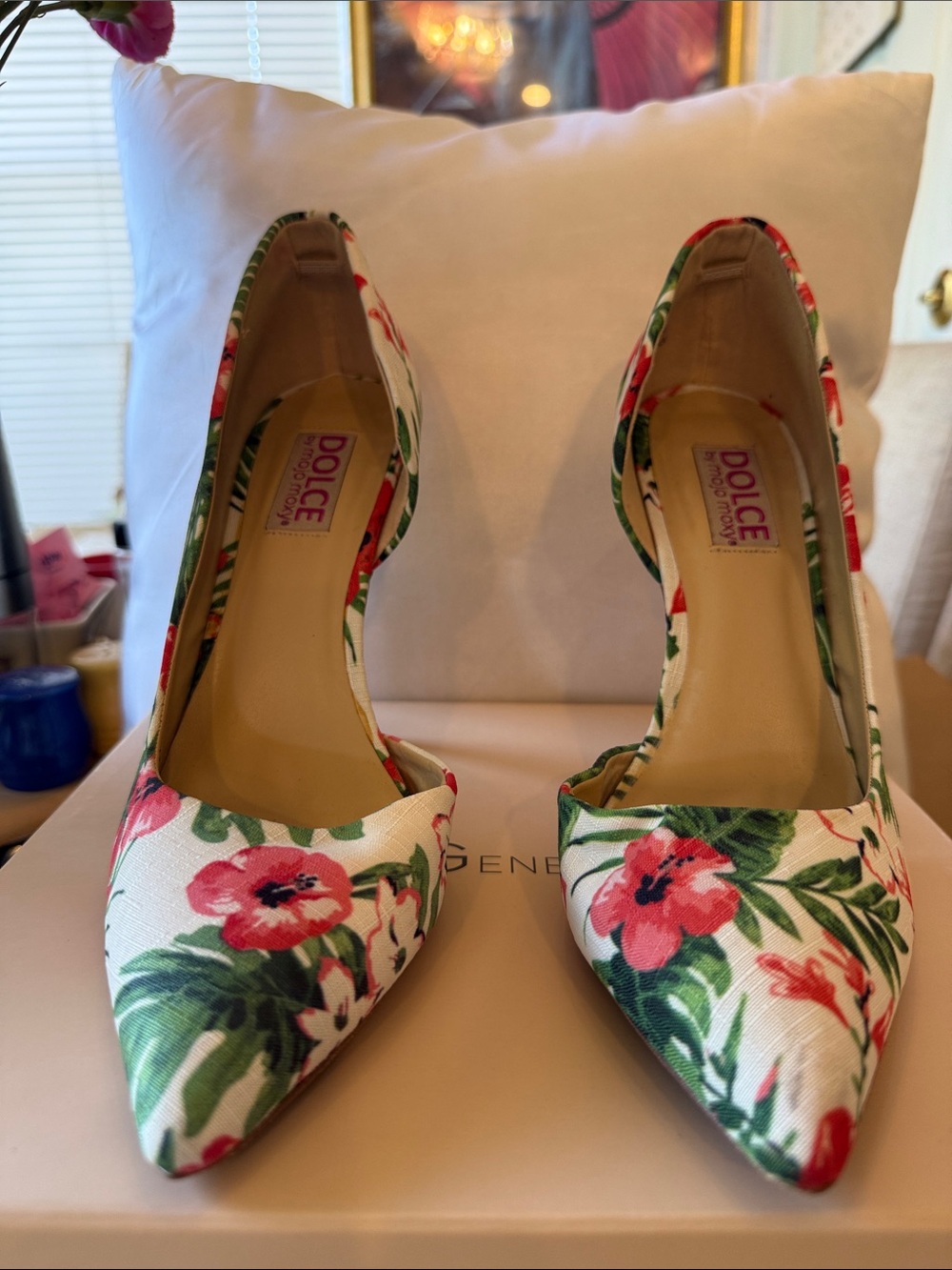 Spring Multi Flowered Pumps - Picture 2 of 4